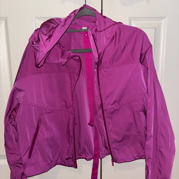 Lululemon jacket - Picture 2 of 4